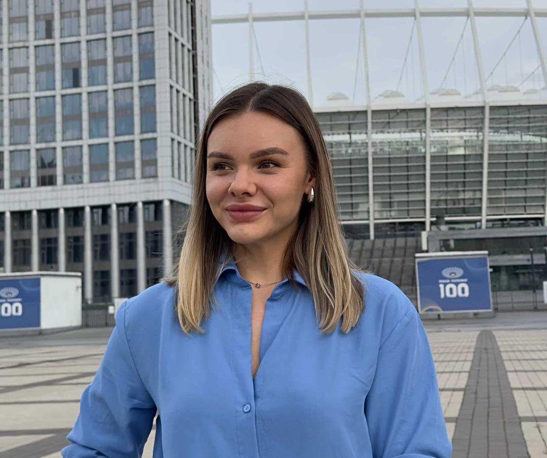 Викладач Анастасія